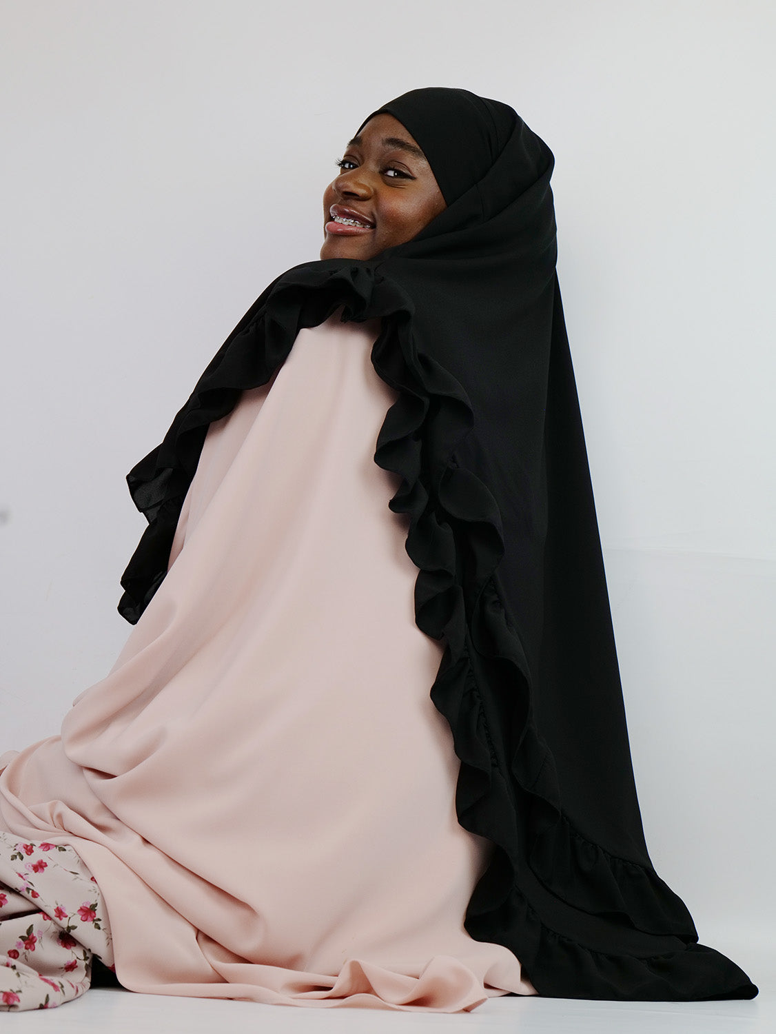 Butterfly Lady Chiffon Khimar, Kohl