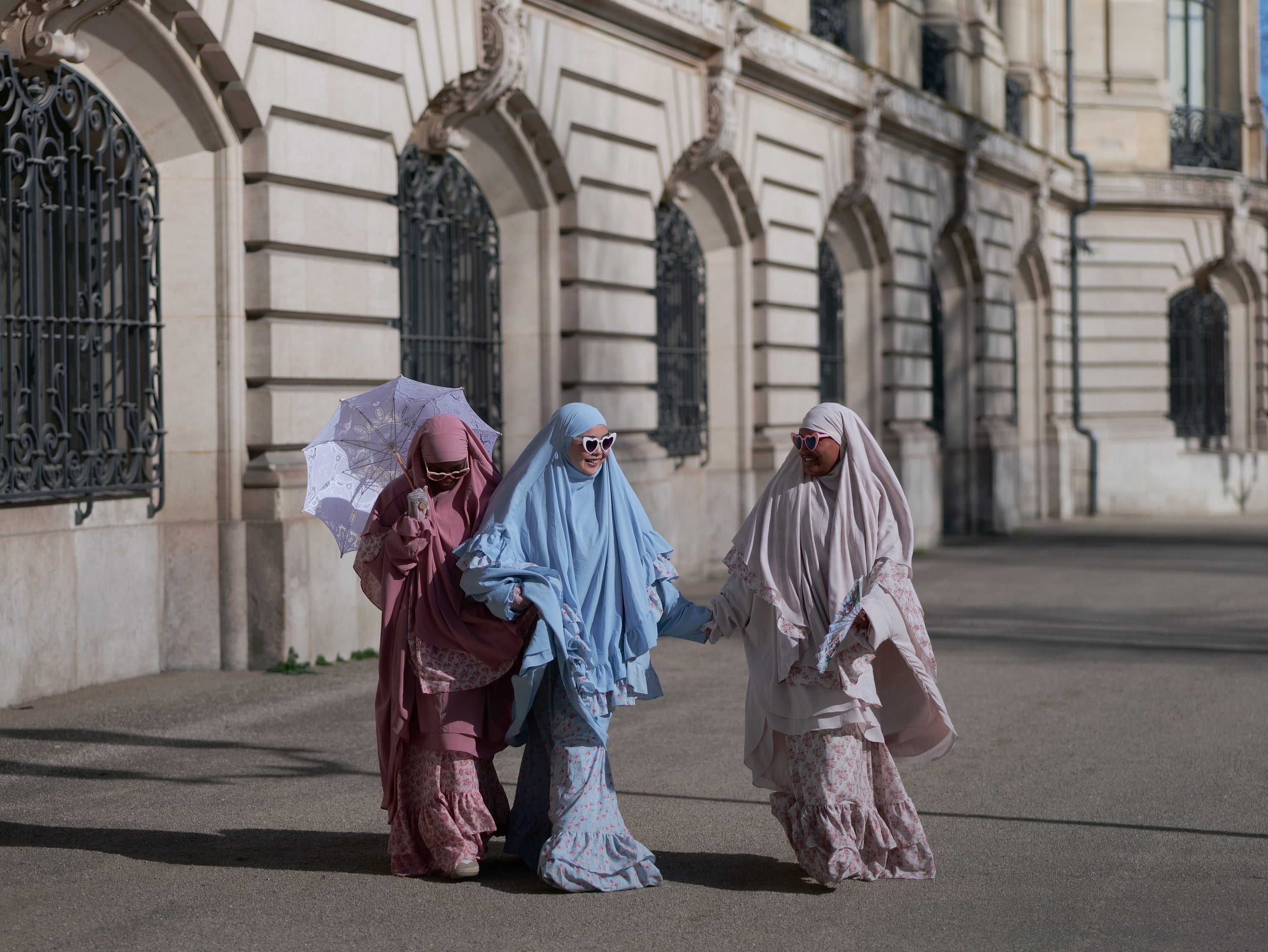 Pre Order – Les Sultanas