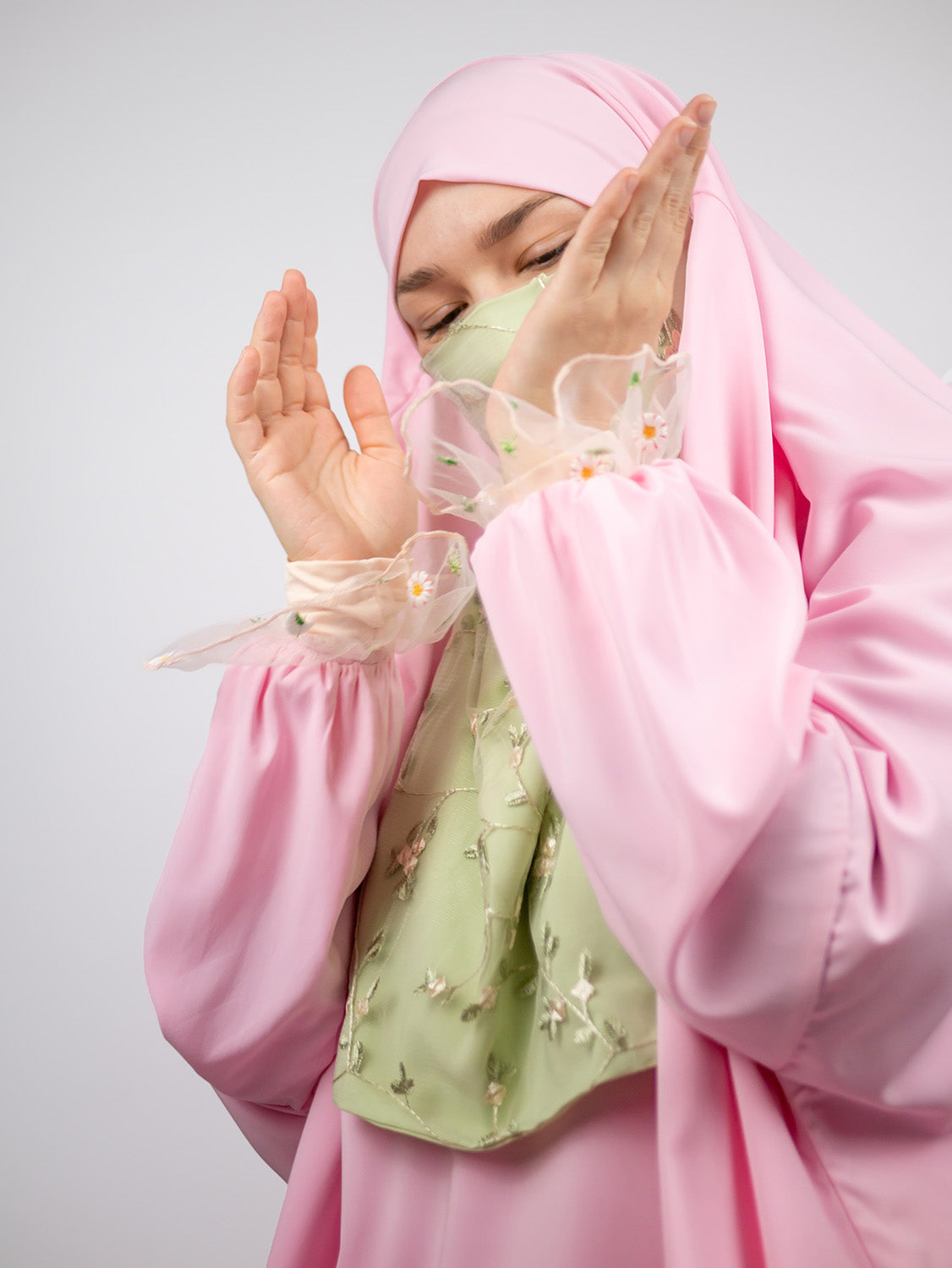Diadem Chiffon Niqab, Romance Novel (Pre Order)