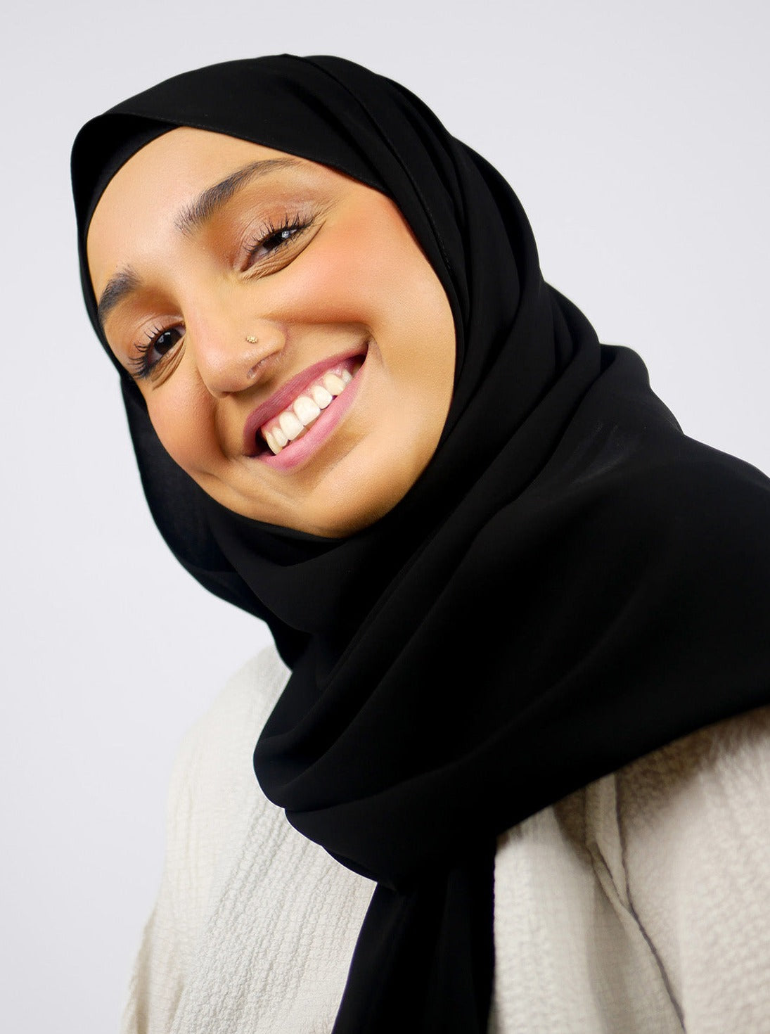 Medina Silk Hijab Driven