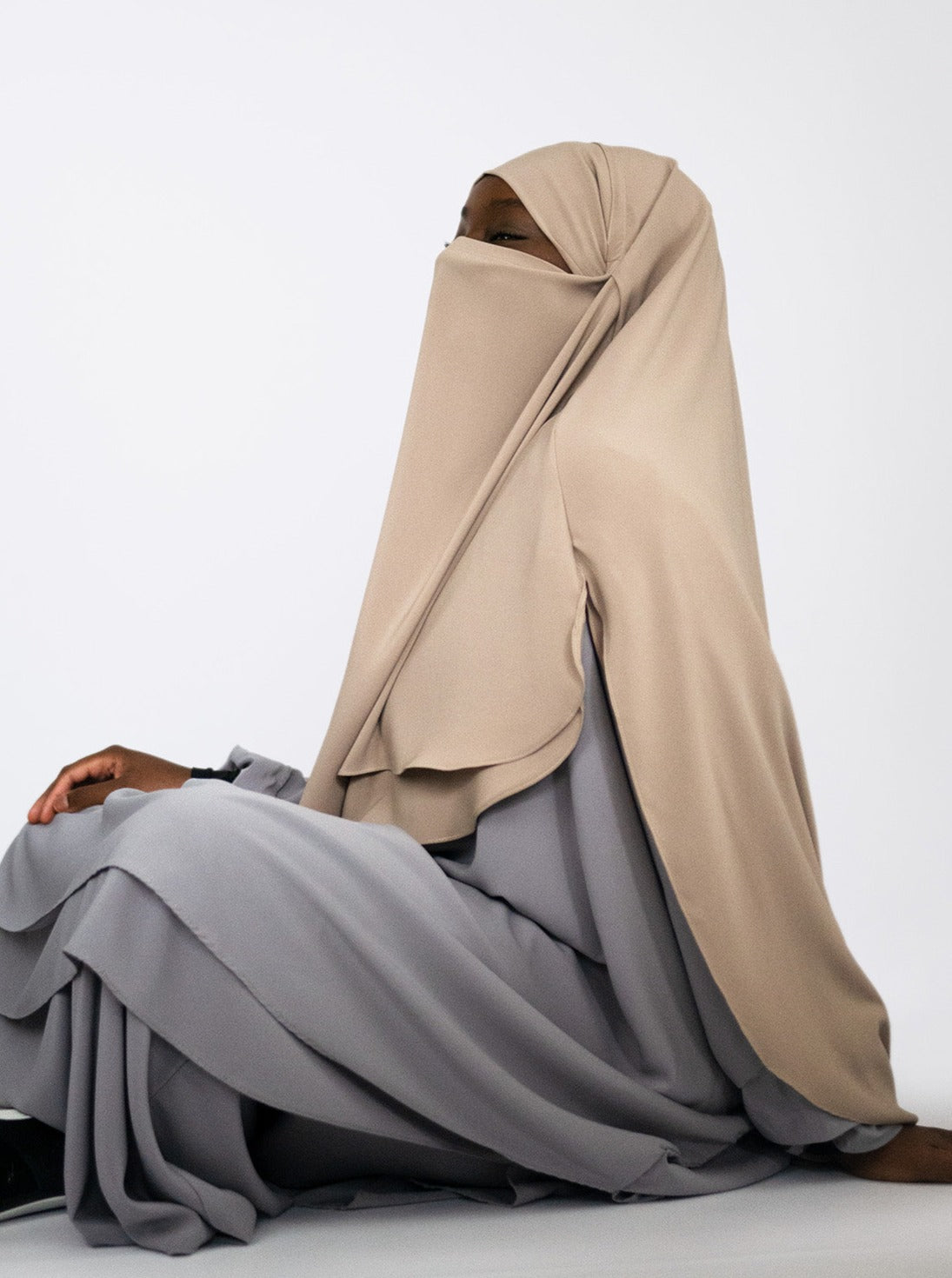 Lady Chiffon Khimar, Sand